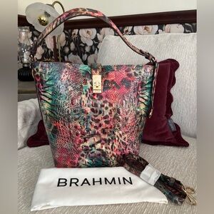 Brahmin Shira Bucket Bag Shapeshifter Melbourne Leather Multi Color Like New